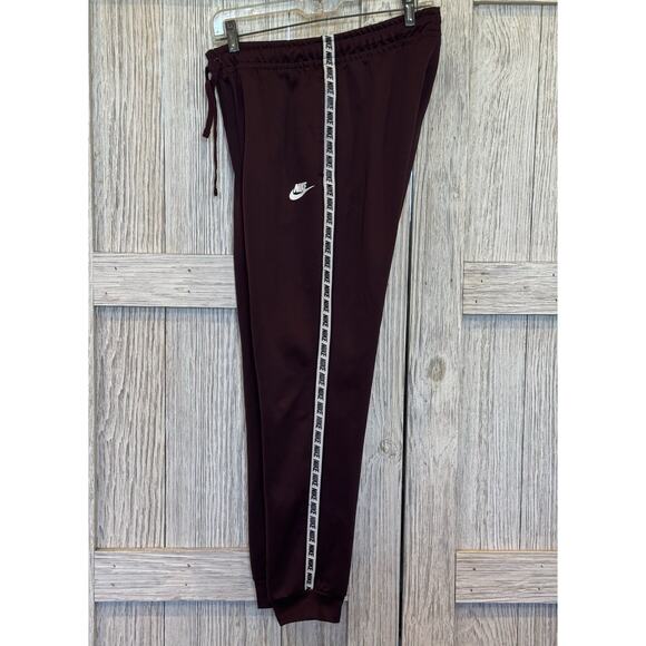 Nike Mens Maroon Sportswear Logo Tapered Leg Elastic Waist Sweatpants Size Small - Picture 6 of 11
